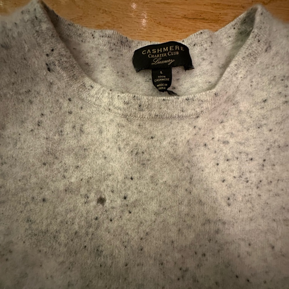 100 percent Cashmere SO soft 
Charter Club Light Gray Cashmere Pullover